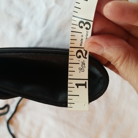 La Regale Black Velvet/Satin Clutch - Picture 7 of 9